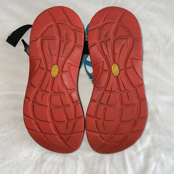 🤍 Women's Chaco sandals - Picture 4 of 5
